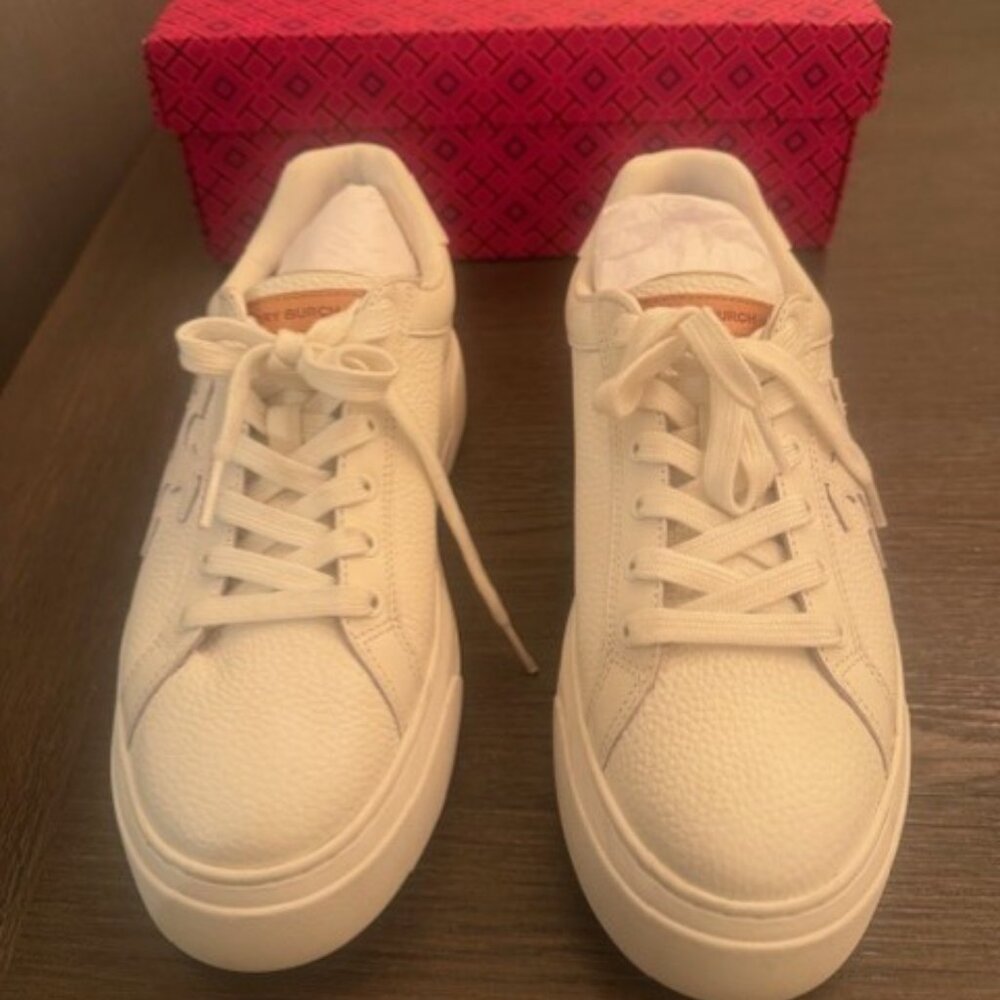 Tory Burch Signature Logo White Platform Leather Sneakers – Size 8.5